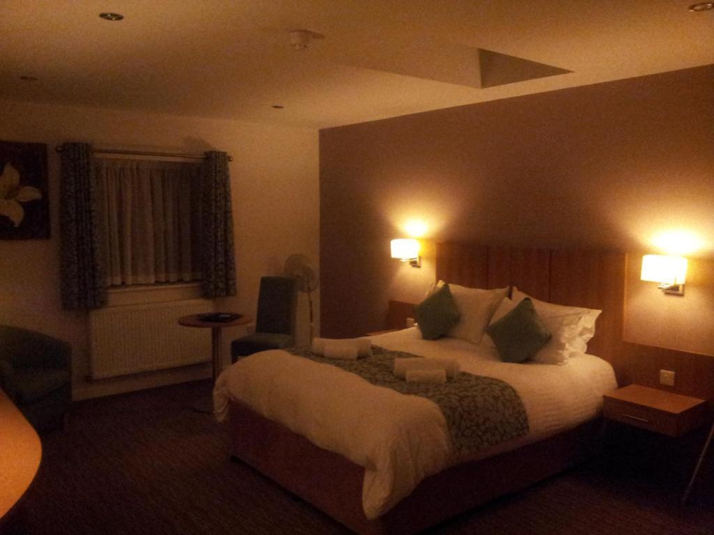 Deangate Motel Lydney Δωμάτιο φωτογραφία