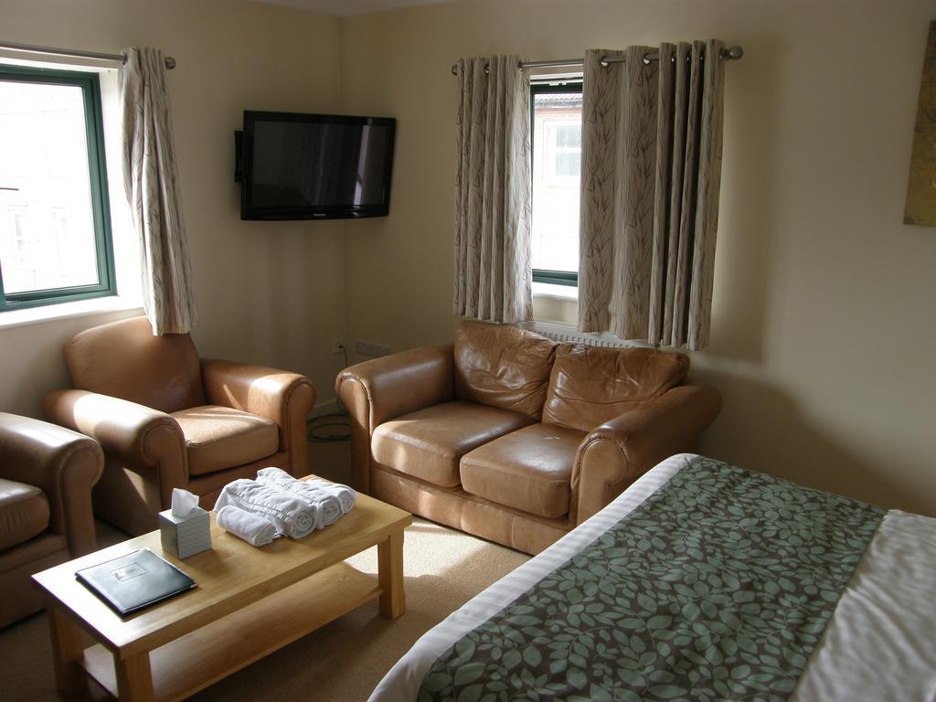 Deangate Motel Lydney Δωμάτιο φωτογραφία