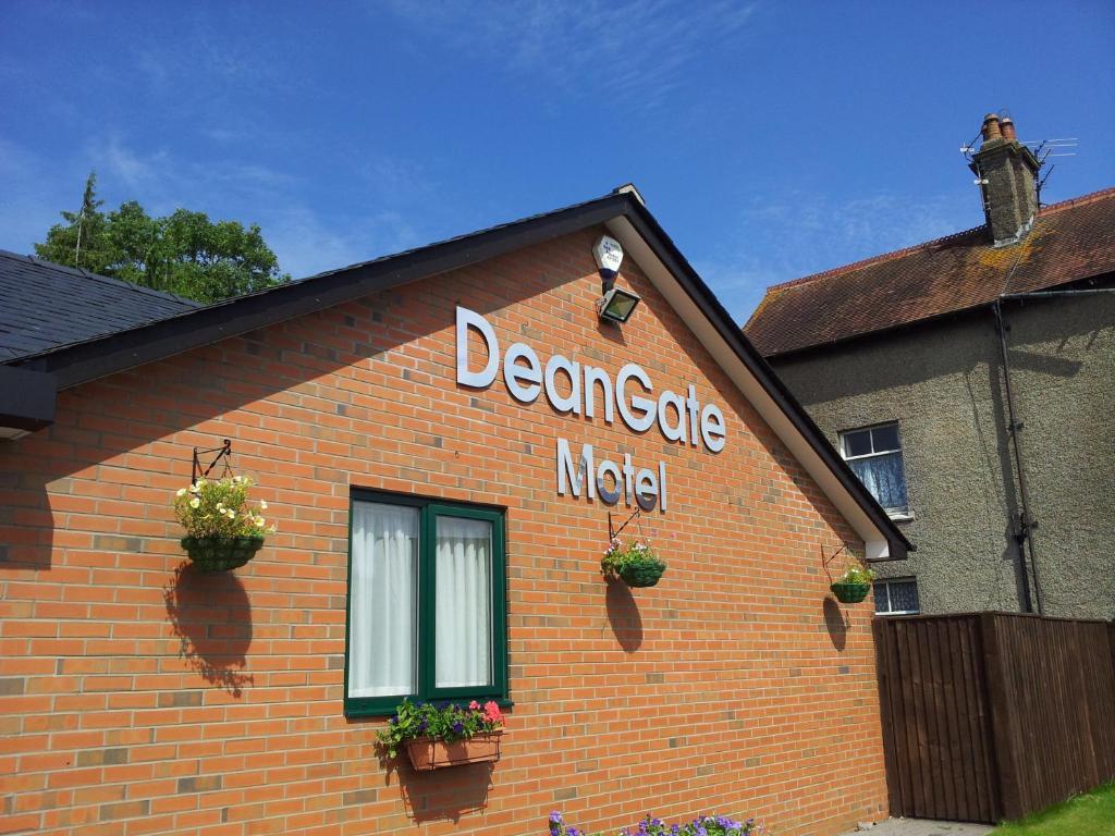 Deangate Motel Lydney Εξωτερικό φωτογραφία