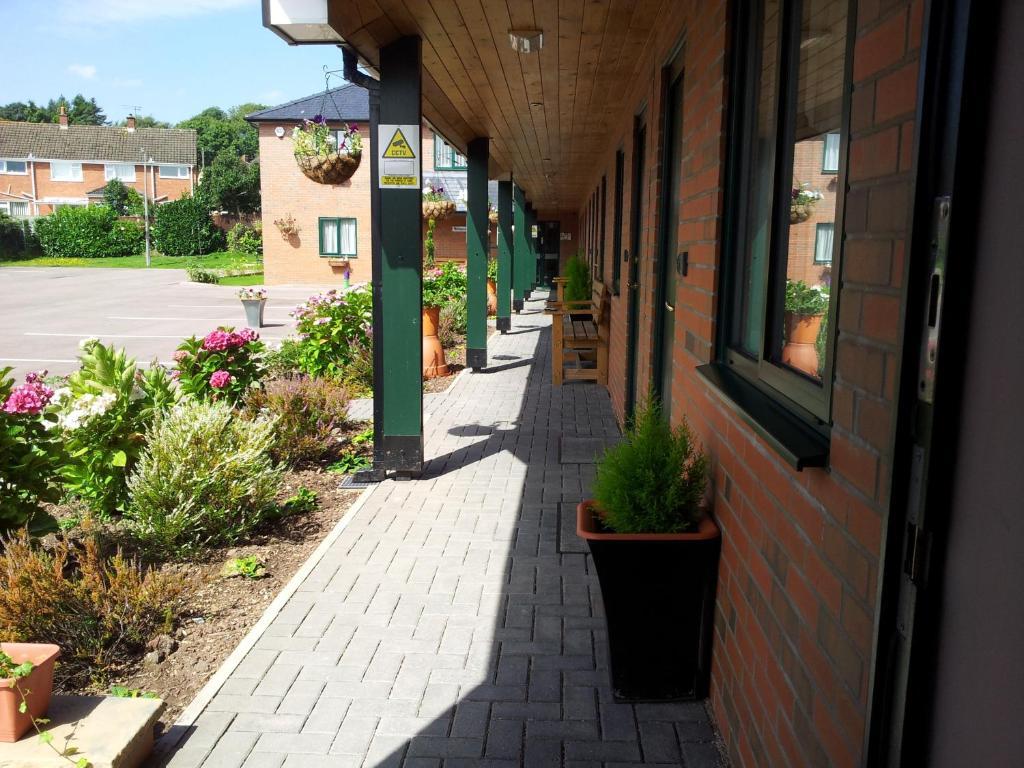 Deangate Motel Lydney Εξωτερικό φωτογραφία