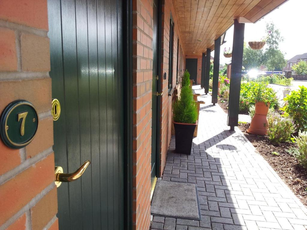 Deangate Motel Lydney Εξωτερικό φωτογραφία