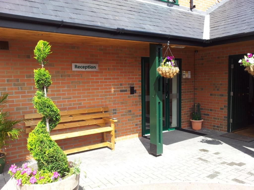 Deangate Motel Lydney Εξωτερικό φωτογραφία