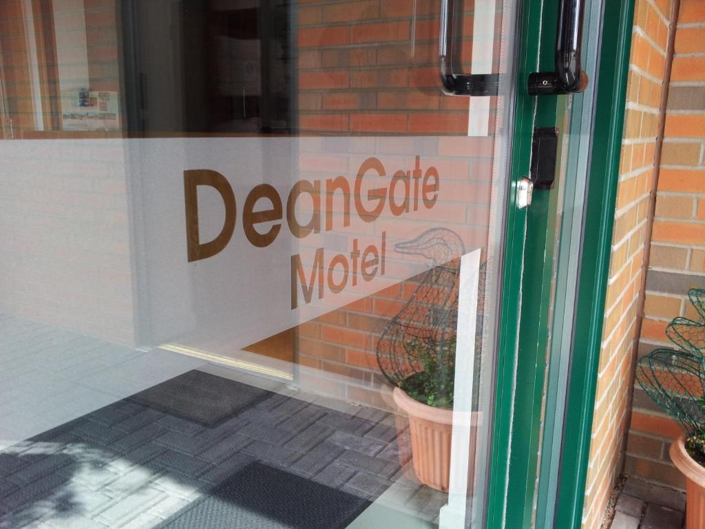 Deangate Motel Lydney Εξωτερικό φωτογραφία