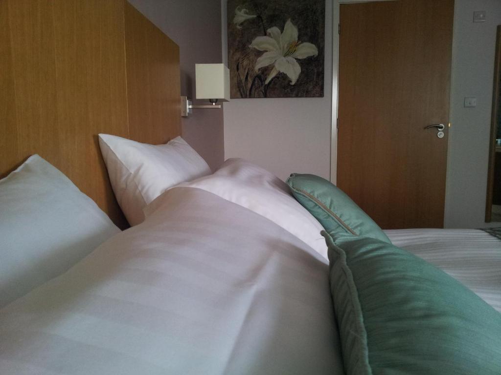 Deangate Motel Lydney Δωμάτιο φωτογραφία